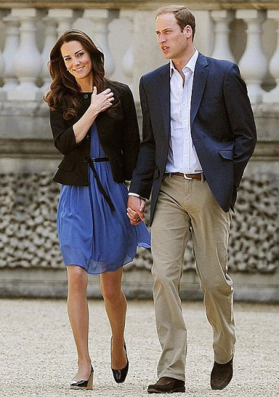 PHOTO: Kate Middleton, Prince William upset over topless photos in Closer magazine?!